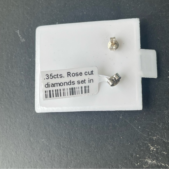 One of a kind Rose cut Yellow Diamond earrings - Picture 8 of 10